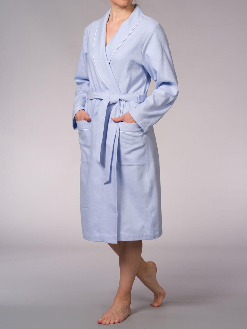 Novila D-HM. Senta 110 cm Bademantel in Hellblau – Bild 1