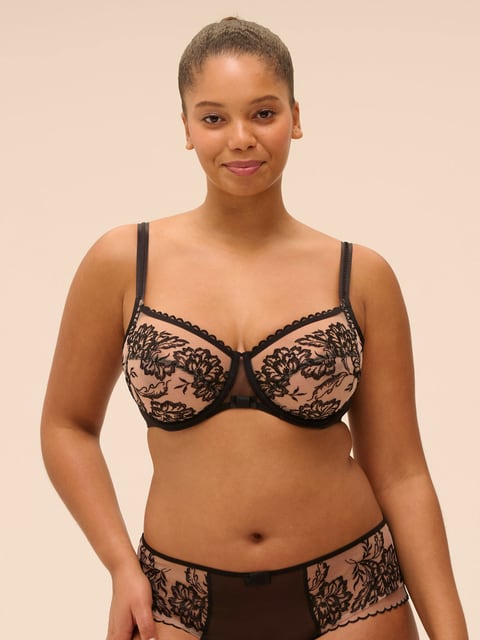 Simone Pérèle Romance BH