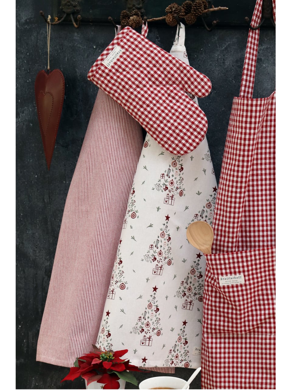 Krasilnikoff Tea Towels, Thin stripes Geschirrtuch in Scarlet Red